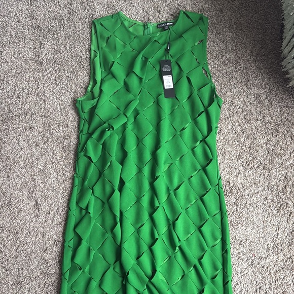 Fashionnova Curve Green Cut Out Dress - Picture 4 of 4